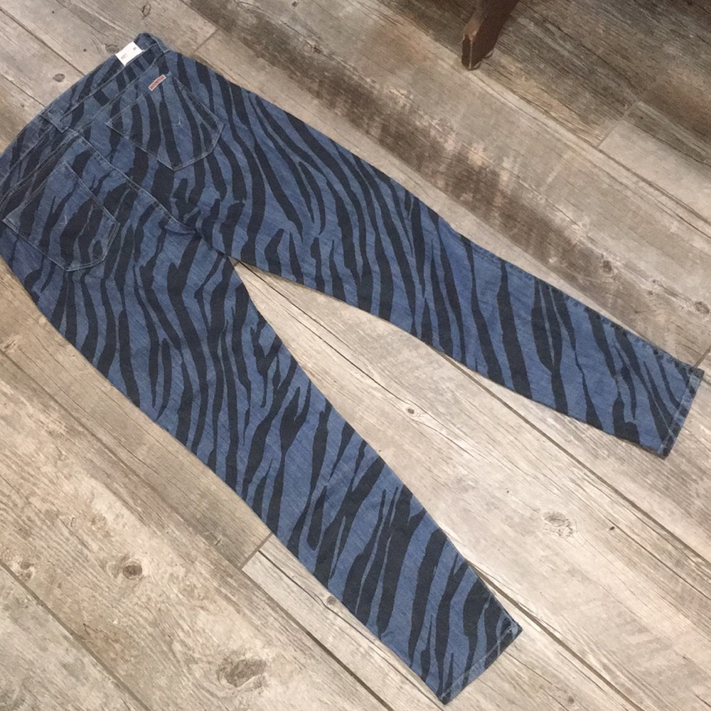 HUDSON JEANS// Nico// NWOT// size 31//  Zebra// - Picture 6 of 8